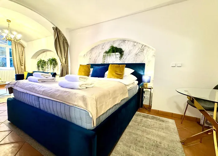 Elegantsuite 1 Minut Charles Bridge Ps5 And Garden