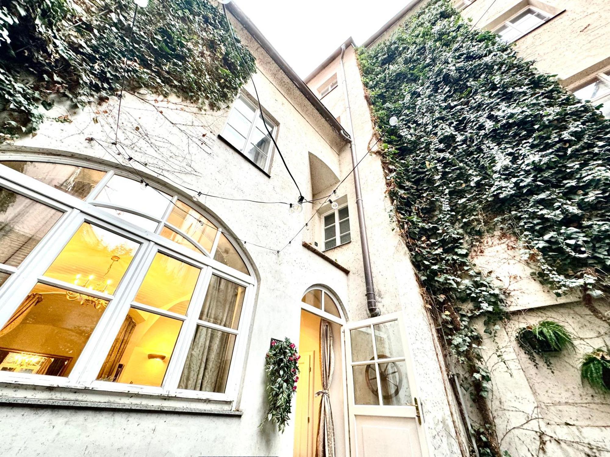 Apartment Elegantsuite 1 Minut Charles Bridge Ps5 And Garden Prag