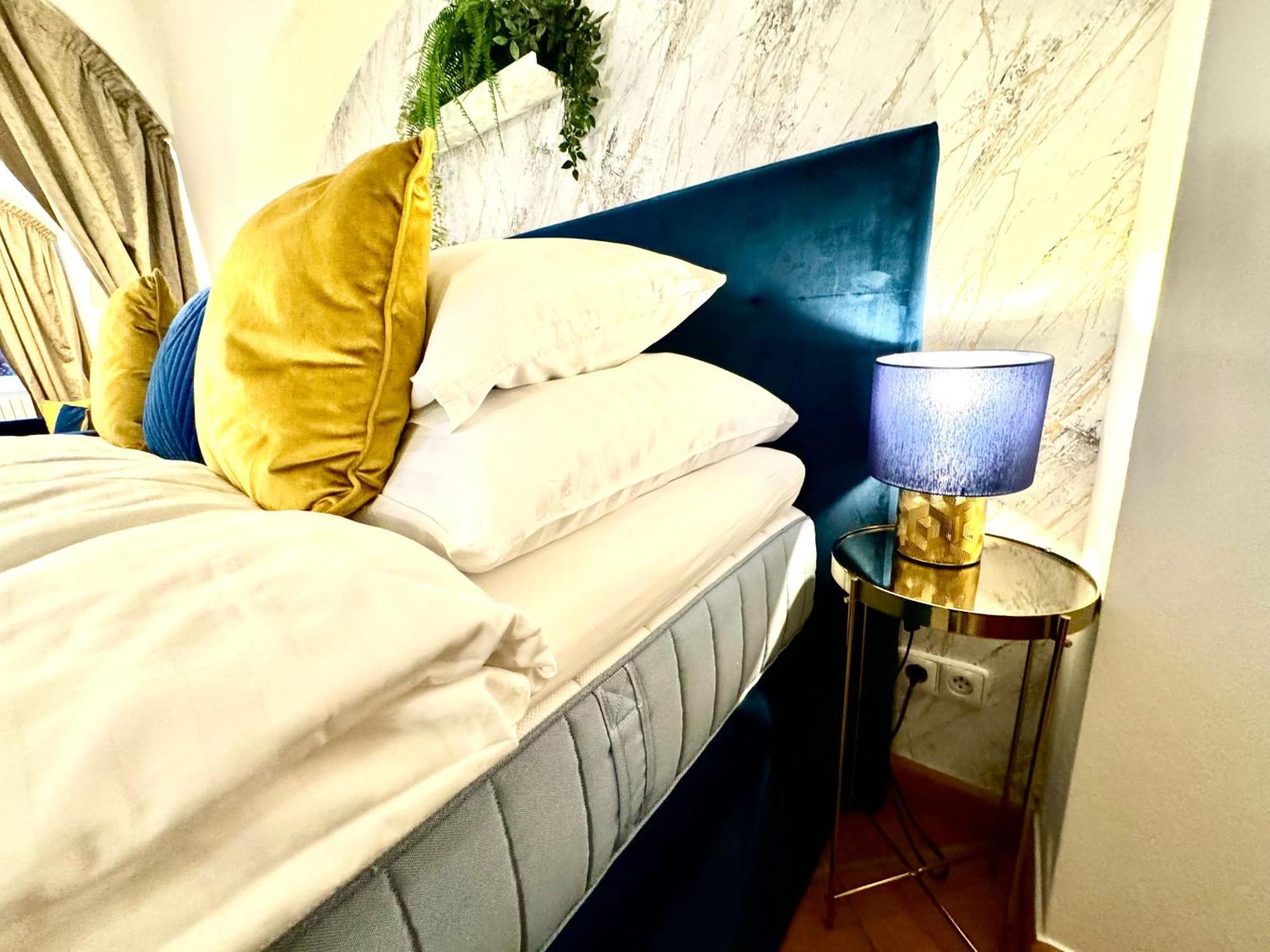 Apartment Elegantsuite 1 Minut Charles Bridge Ps5 And Garden