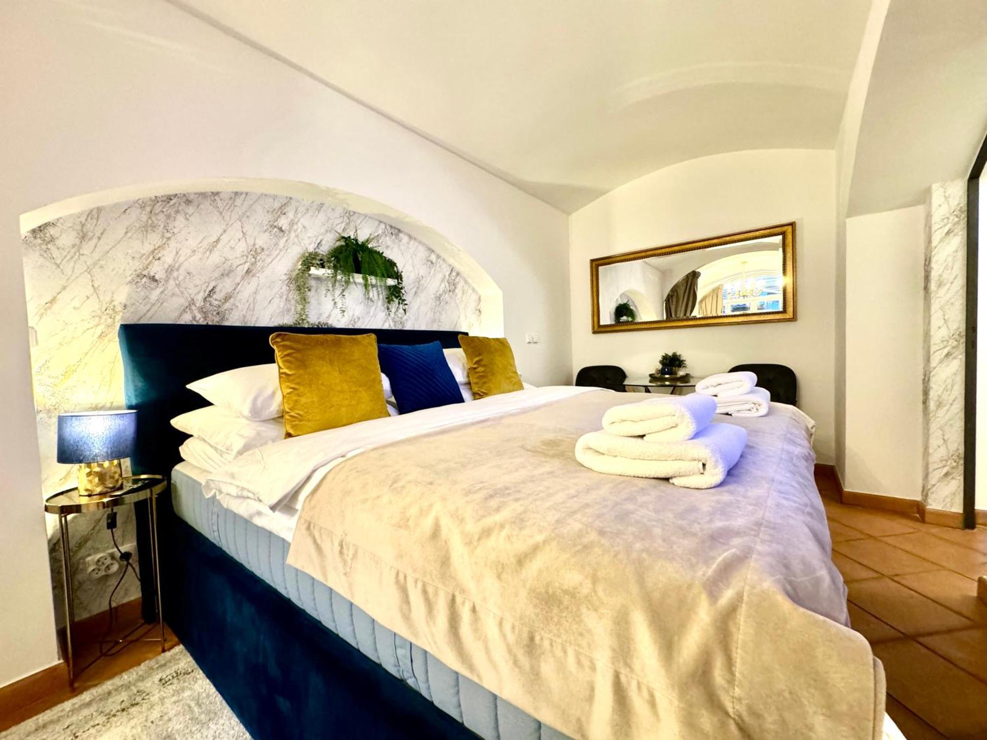 Elegantsuite 1 Minut Charles Bridge Ps5 And Garden *