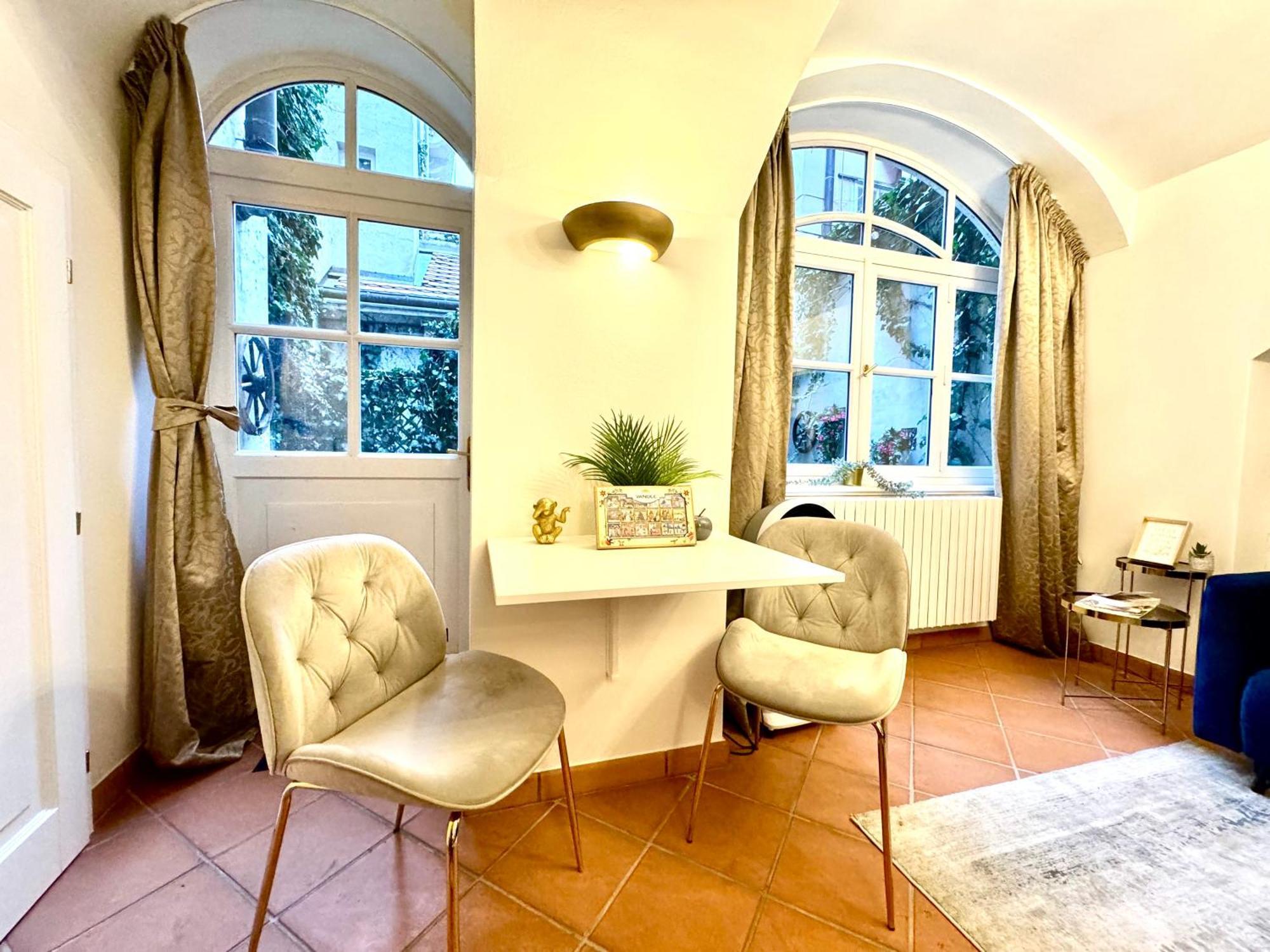 Apartment Elegantsuite 1 Minut Charles Bridge Ps5 And Garden