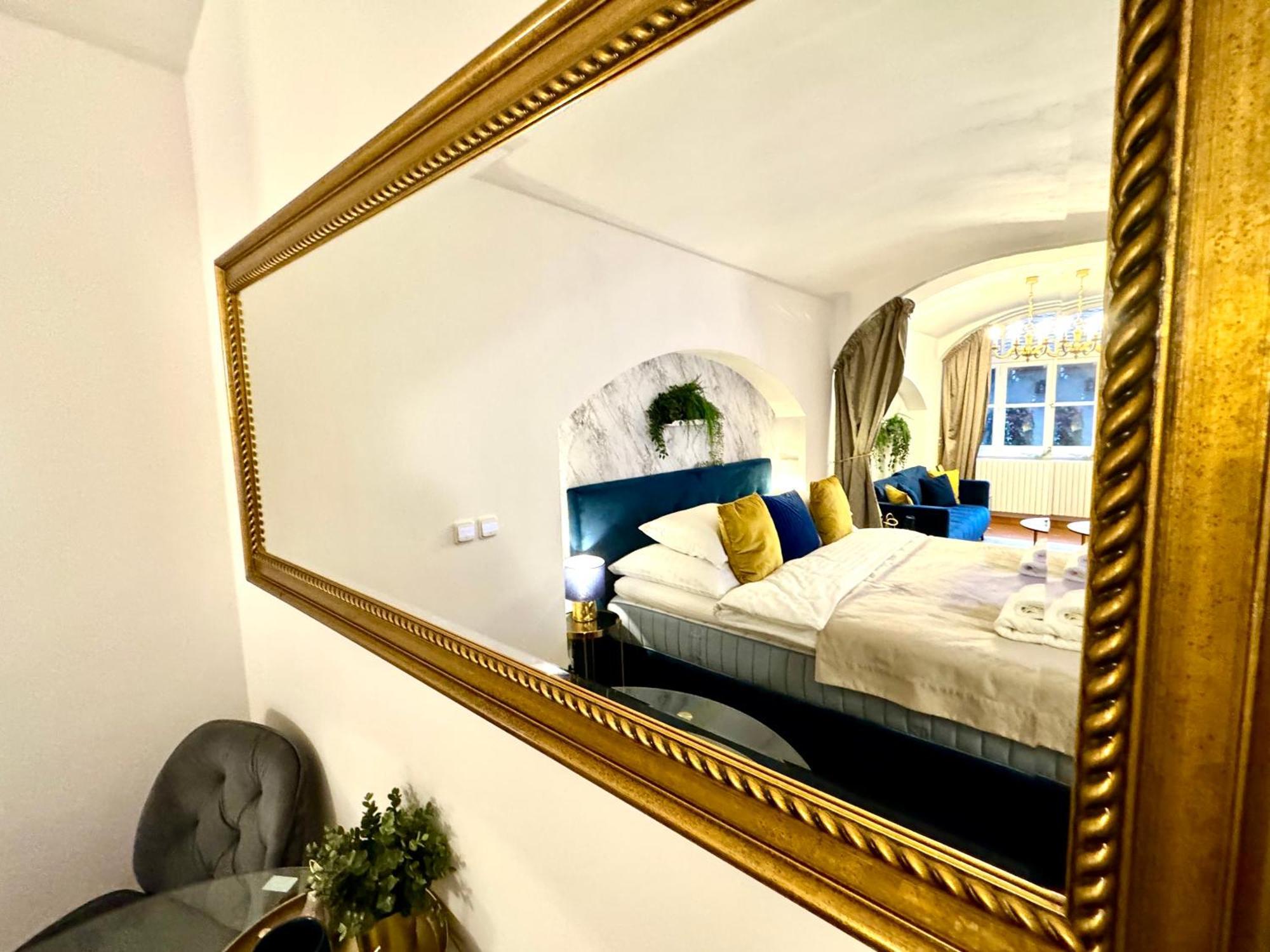 Apartment Elegantsuite 1 Minut Charles Bridge Ps5 And Garden